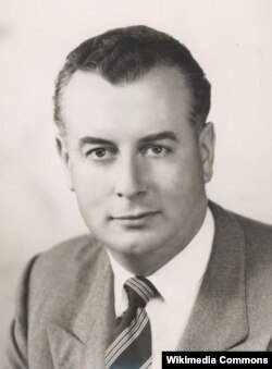 Cựu Thủ tướng Australia Gough Whitlam