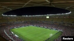 Ucqar Amazon cəngəlliyində inşa edilmiş və milyonlarla dollara başa gəlmiş “Arena Amazonia” stadionunda cəmi 4 çempionat matçı oynanılacaq.