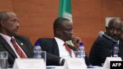 Chairperson of the Intergovernmental Authority on Development Special Envoys Negotating team Seyoum Mesfin, South Sudan leader of the opposition's negotiating team Gen Taban Deng and IGAD special Envoy Mohammed Ahmed Mustefa 