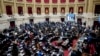 Los legisladores inician la sesión para discutir las reformas respaldadas por el presidente Javier Milei en Buenos Aires, Argentina, el jueves 27 de junio de 2024.