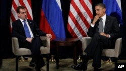 Məhəmməd Mursi tərəfdarlarının məskunlaşdığı çadır düşərgəsi