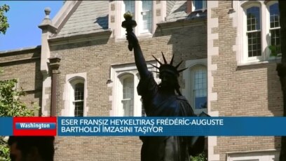 Özgürlük Anıtı'nın Küçük Modeli Washington'da