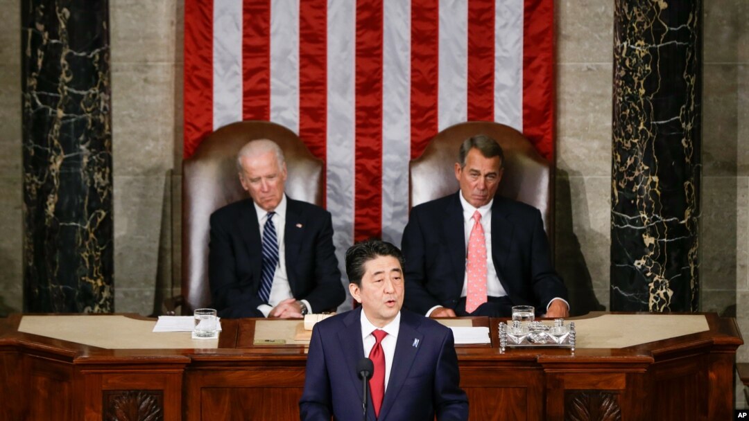 PM Jepang Shinzo Abe memberikan sambutan di hadapan Kongres Amerika di Gedung Capitol, Washington DC, 29 April 2015.