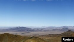 FILE - A view of "Inca de Oro" (Inca gold) town (C) in the middle of the Atacama desert, near Copiapo city, north of Santiago, Chile, Dec. 16, 2015.