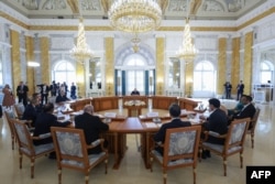 Presiden Vladimir Putin bertemu dengan pejabat tinggi BRICS yang bertanggung jawab atas masalah keamanan/penasihat keamanan nasional di Saint Petersburg pada 12 September 2024. (Foto: AFP)