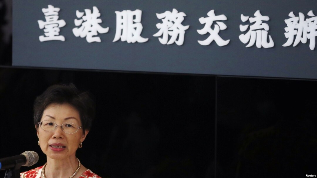 台港經濟文化合作策進會董事長張小月在台北台港服務交流辦公室開通之際對媒體講話。 (2020年7月1日)