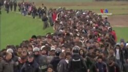 Ցրտի և անձրևի պայմաններում փախստականները սպասում են օգնության