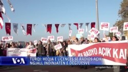  Turqi: Heqja e licencës së Radios Açik ngjall indinjatën e dëgjuesve