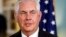 El secretario de Estado Rex Tillerson realiza una gira por Arabia Saudita, Qatar, Pakistán, India y Ginebra para fortalecer relaciones y tratar sobre asuntos regionales, bilaterales y las crisis humanitarias mundiales.