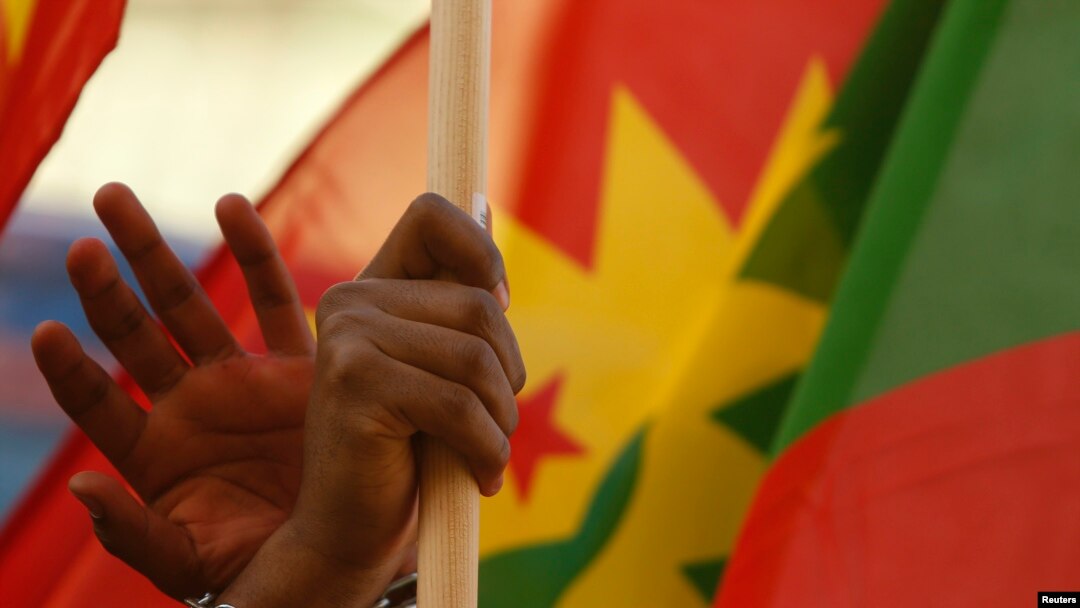 የተቃውሞ እጆች -በማልታ