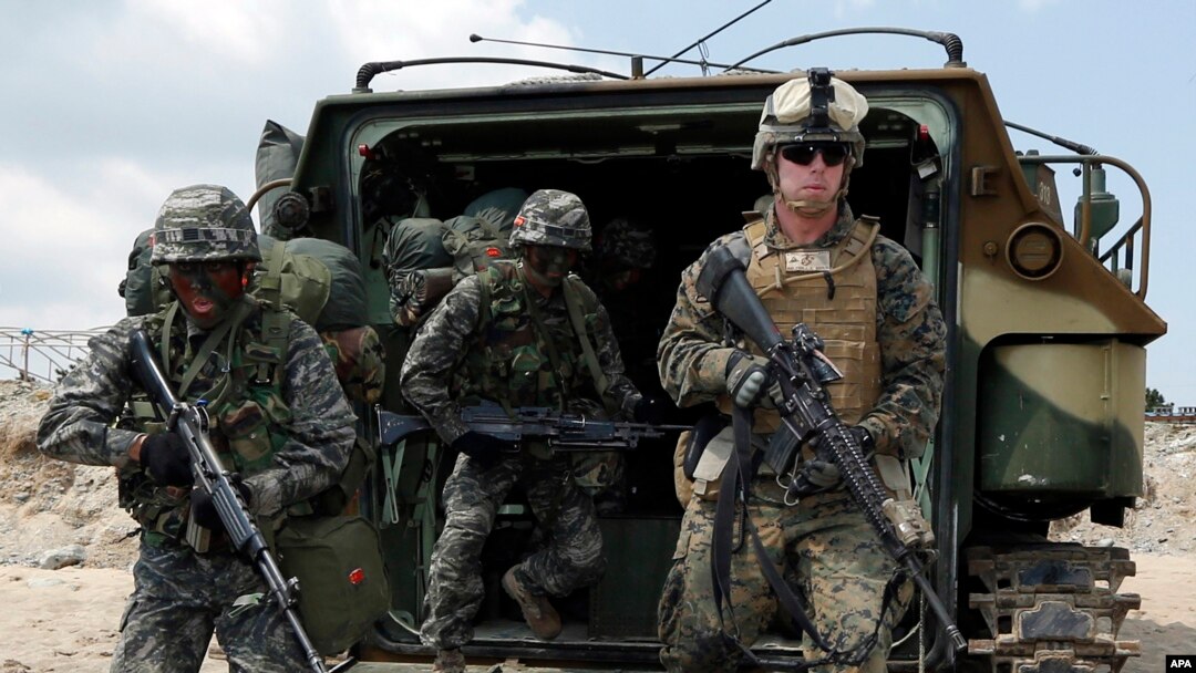 Marinir AS dan Korea Selatan dalam latihan militer gabungan di Pohang, bagian selatan Seoul. (Foto: Dok)