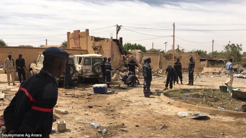 Mali: une attaque jihadiste contre un camp de l'armée fait 21 morts dans le centre