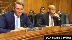 Seneta Jeff Flake naseneta Cory Booker vachinzwa mamiriro akaita zvinhu muZimbabwe