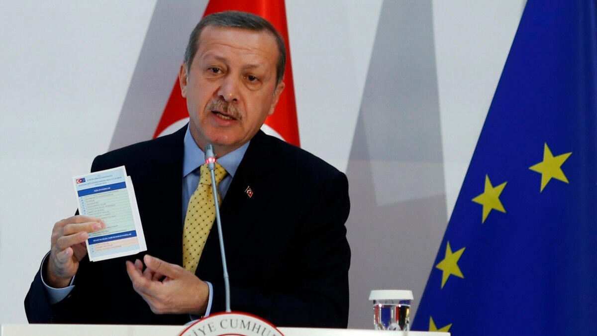 EU Agrees to Talks on Visafree Travel for Turks