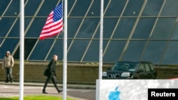 Apple Operations International, anak perusahaan Apple Inc, di Hollyhill, Cork, Irlandia selatan. (Reuters/Michael MacSweeney)