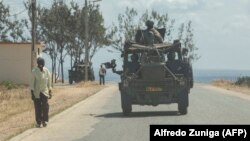 Uma caravana militar das Forças de Defesa da África do Sul patrulha Pemba. 5 de Agosto 2021