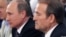 Президент Росії Володимир Путін (ліворуч) та лідер громадського руху «Український вибір» Віктор Медведчук, Київ, 27 липня 2013 року