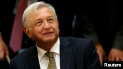 El presidente de México, Andrés Manuel López Obrador, dice que respeta decisión de EE.UU. sobre el muro fronterizo.