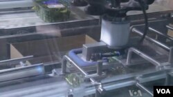 Nakon više decenija tokom kojih su poslovi odlazili u Kinu, proizvodni sektor u Sjedinjenim državama se širi, zahvaljujući najvećim dijelom integraciji napredne tehnologije u proizvodni proces
