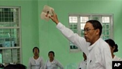 ရွမ္းျပည္နယ္၊ စစ္ကိုင္းတိုင္းနဲ႔ မေကြးတိုင္းေတြမွာ အ႐ံႈးေပၚေနတဲ့ ႀကံ့ဖြံ႕ပါတီ ႀကိဳတင္မဲေတြနဲ႔ အႏုိင္ရဖို႔ ႀကိဳးစား