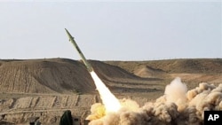 Iranian Defense Ministry claims to have successfully test-fired an upgraded version of a short-range surface-to-surface missile (file photo – 25 Aug 2010)