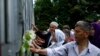Parlamenti i Kosovës nderon viktimat e Srebrenicës