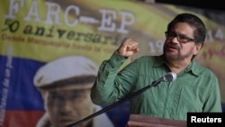 La comandancia de las FARC, a la que pertenece Iván Márquez, asegura que la liberación de otras tres personas se ha visto impedida por acciones del gobierno colombiano.