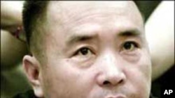Ông Lại Xương Tinh được đưa ra xử tại tòa án ở Hạ Môn, tỉnh Phúc Kiến, Trung Quốc, nơi ông bị cáo buộc điều hành một đường dây buôn lậu 