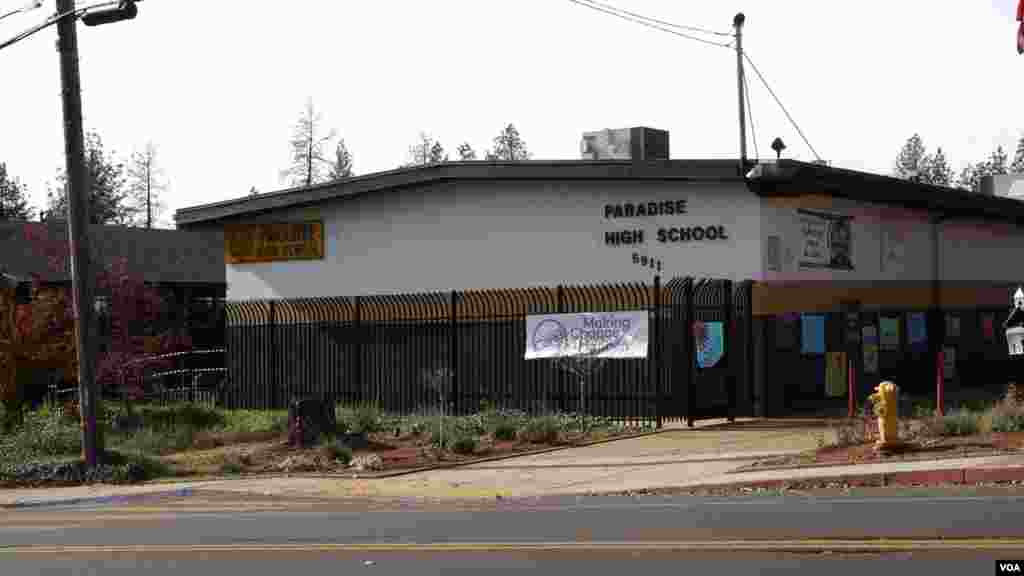 The school district in Paradise lost half of its enrollment after the Camp Fire. The high school's athletic direct says 85% of the remaining students at Paradise High School play at least one sport. (Elizabeth Lee/VOA News)