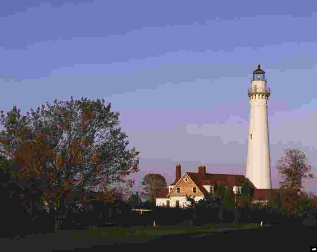 Windpoint Lighthouse in Racine, Wisconsin. With $100,000 appropriated by Congress for construction, work at Wind Point was completed in 1880.