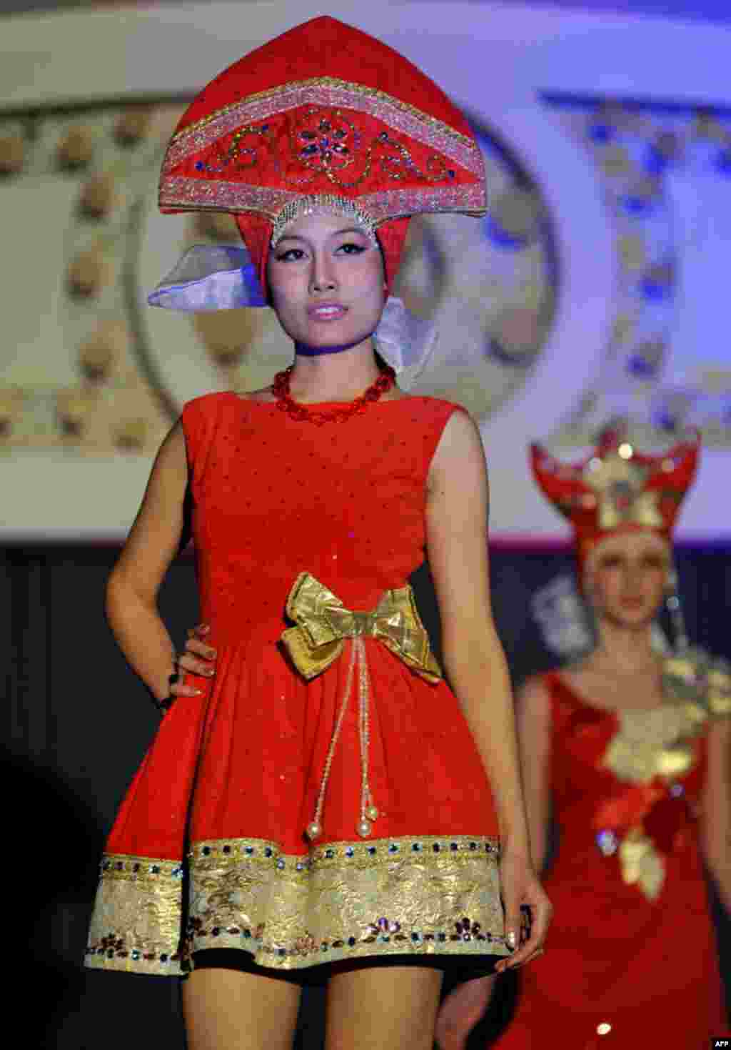 «Девчонки, ваш выход…»