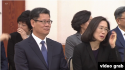 南韓統一部長官金煉鐵（左）。（視頻截圖）