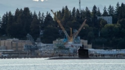 미국 해군 소속 로스앤젤레스급 고속 공격 잠수함인 USS 알렉산드리아(SSN 757)함이 캘리포니아주 포인트 로마 해군기지에서 워싱턴주 브레머튼에 위치한 퓨젯 사운드 해군 조선소 및 중간 정비 시설(PSNS&IMF)로 모항을 이전하며 도착했다.