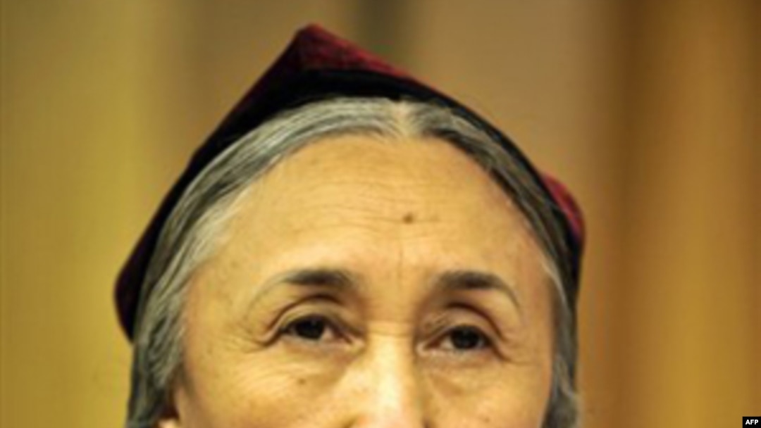 "Xalqimning Xitoyga qarshi bosh ko'tarayotgani terrorizm emas, erkinlik uchun kurash", - deydi Robiya Qodir, jahon uyg'urlari yetakchisi