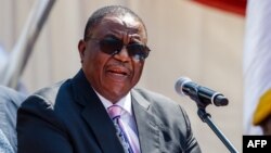 Vakafanobata chigaro chemutungamiri wenyika, VaConstantino Chiwenga.