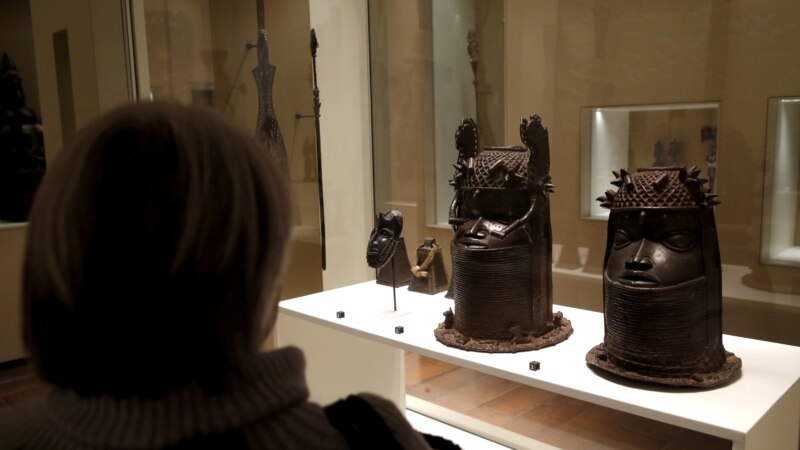 France Wonders: Who Owns Colonial Art?