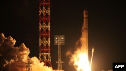 Глава Роскосмоса не исключает негативного внешнего воздействия на космические аппараты