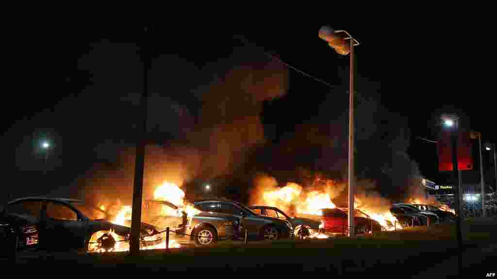 Ferguson, Missuri shtati... Irqchilikka qarshi namoyishlar, zo'ravonliklar