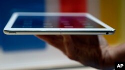 El iPad Air es mucho más ligero y delgado que la tableta anterior.