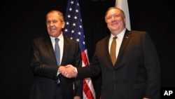 U našem je interesu da imamo bolji odnos sa Rusijom: Mike Pompeo (D) i Sergej Lavrov (L)