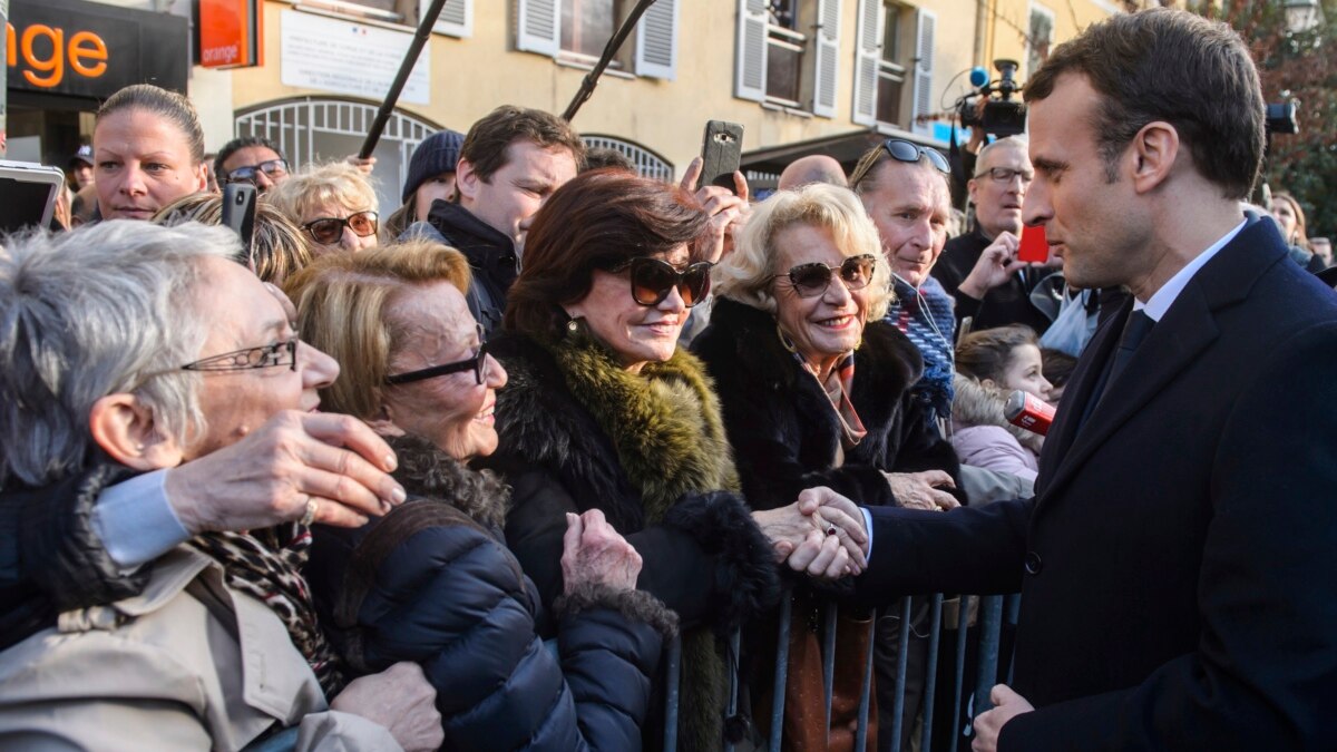 Frances Macron Confronts Corsicas Calls For More Autonomy