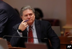 The California Senate approved SB51, May 21, 2019, that would create special banks to handle money from legal marijuana retailers. California state Sen. Bob Hertzberg, sponsored the bill, which went to the Assembly for consideration.