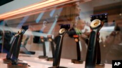 Afeitadoras con calor de Gillette en exhibición en el kiosko de Procter & Gamble, en la feria internacional de dispositivos tecnológicos para el consumidor, CES por sus siglas en inglés, que se realiza en Las Vegas, Nevada.