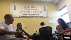 Jesse Sbaih meeting with his campaign team in his election headquarters. (K. Farabaugh/VOA)