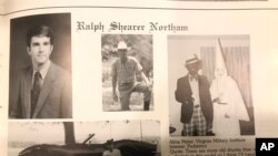 Imagen de la página del gobernador de Virginia, Ralph Northam, en el anuario de 1984 de la Escuela Médica del Este de Virginia.