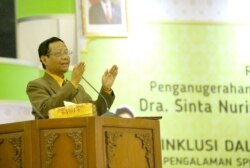 Menkopolhukam sekaligus salah satu orang dekat Gus Dur, Mahfud MD. (Foto: Humas UIN Suka)