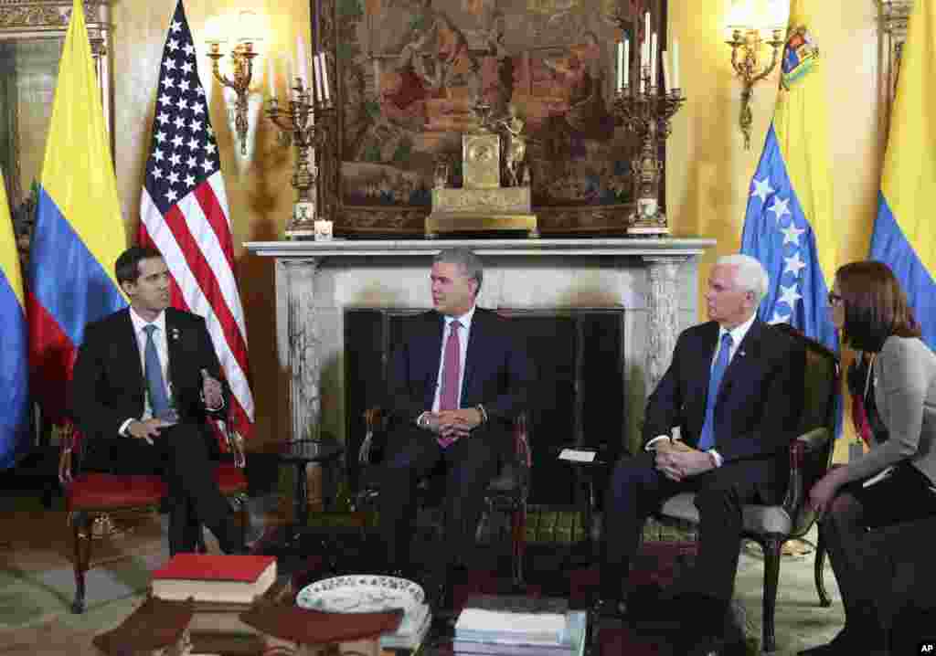 مایک پنس با ایوان دوکه (وسط) رئیس جمهوری کلمبیا و خوان گوایدو دیدار کرد