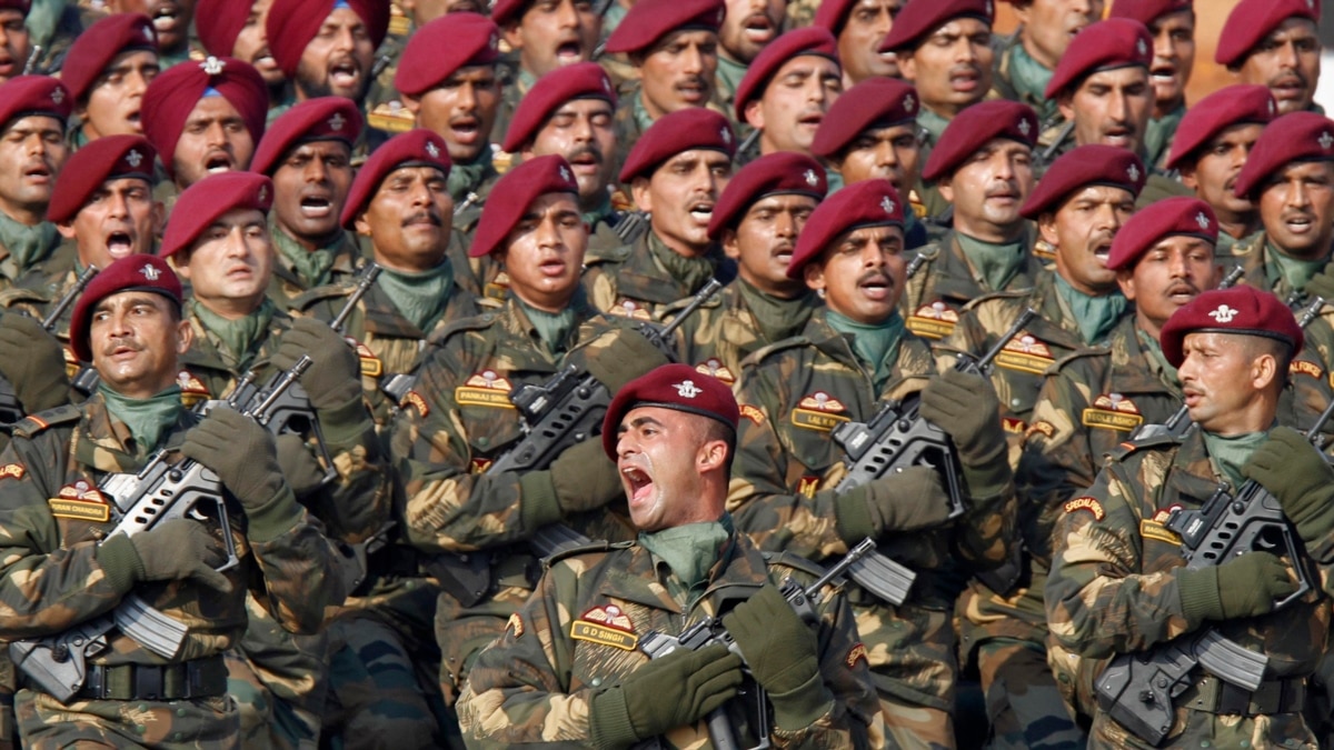 PARA SF Commando Indian Army Poster : Amazon.in