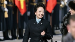 중국 시진핑 주석 부인 패션 화제