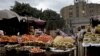 Egyptians Steadfast as Inflation Hits 30 Percent